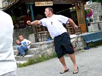 Concours de p�tanque � Archail (04)